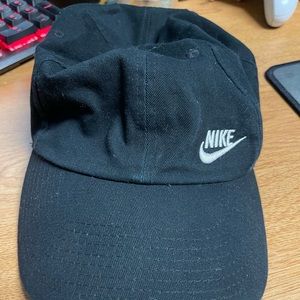 Nike Black S1ZE Heritage86 Baseball Cap OSFM Adjustable Strap Back Mens Logo